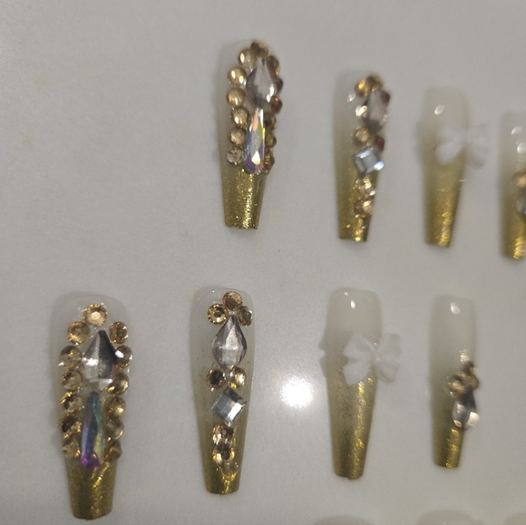 🔥PHOENIX🔥 - Picture 4 of 8